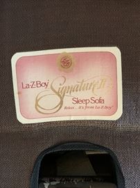La-Z-Boy Signature II Sleep Sofa/Couch 31x68x35in