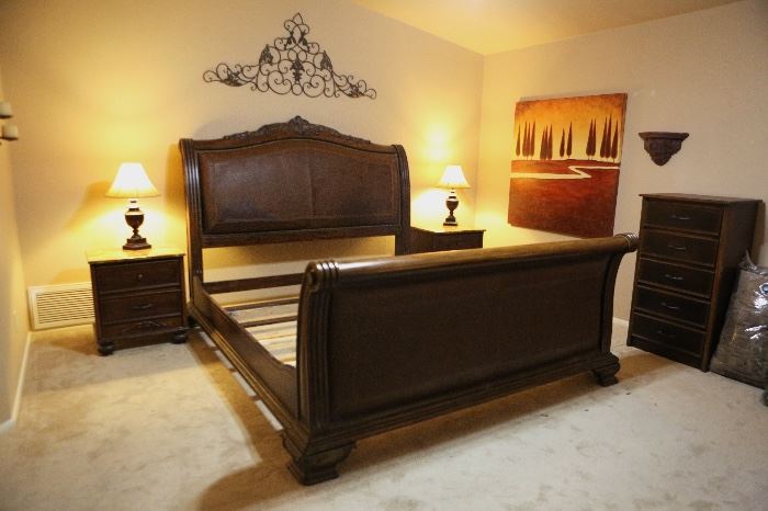 King Leather/Wood Sleigh Bed (No Mattress) 67x81x108in HxWxD