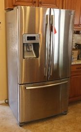 Samsung 25.5 cu. Ft. French Door Refrigerator RF267ABRS Stainless Steel 70x36x35in HxWxD