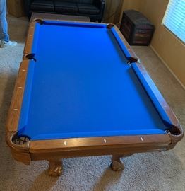 7ft Oak Claw Foot Pool/Billiard Table BLUE Felt (PRICED WITH Professional MOVING) 31.5x 49.5x89in HxWxD