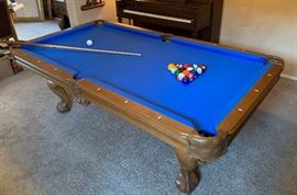 7ft Oak Claw Foot Pool/Billiard Table BLUE Felt (PRICED WITH Professional MOVING) 31.5x 49.5x89in HxWxD