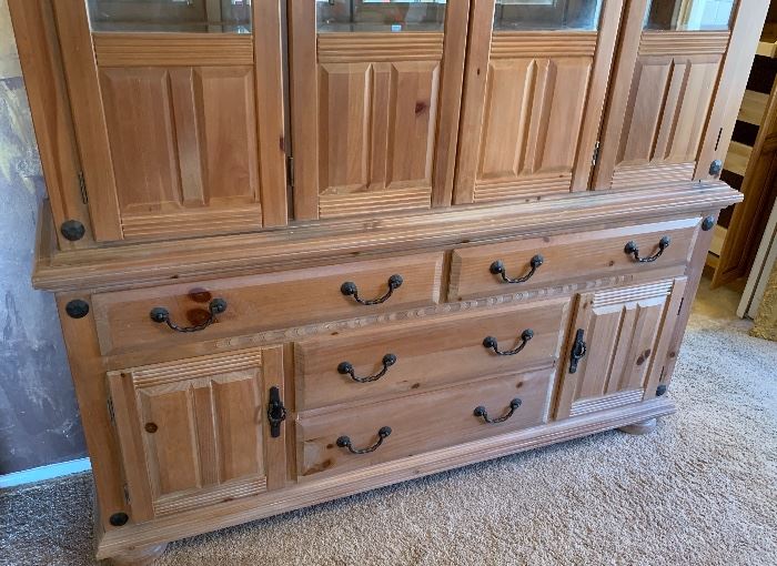 Grand Canyon SFC Whitewash Pine China Cabinet Display Case 87x68x16.5 HxWxD