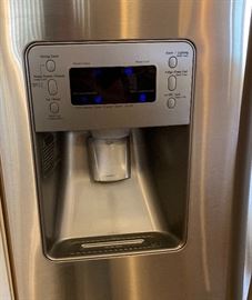 Samsung 25.5 cu. Ft. French Door Refrigerator RF267ABRS Stainless Steel 70x36x35in HxWxD