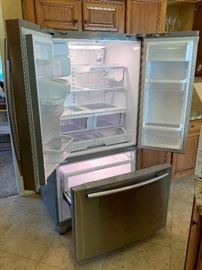 Samsung 25.5 cu. Ft. French Door Refrigerator RF267ABRS Stainless Steel 70x36x35in HxWxD