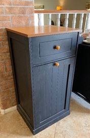 Country Kitchen Rolling Cart/Bin (dog food/Trash) 35x21x16in HxWxD