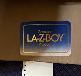 	▪	La-Z-Boy Plush Swivel Arm Chair #1	40x30x34in	HxWxD
	▪	La-Z-Boy Plush Swivel Arm Chair #2	40x30x34in	HxWxD