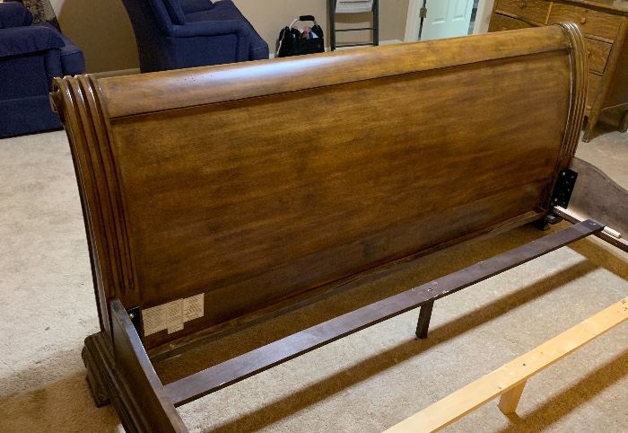 King Leather/Wood Sleigh Bed (No Mattress) 67x81x108in HxWxD