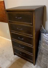 5 Drawer Slender Dresser 45x24x18in HxWxD