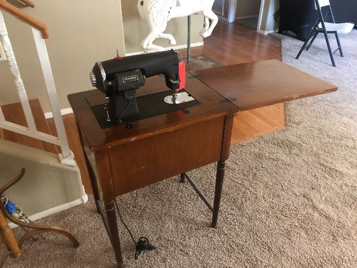 Kenmore E6354 Heavy Duty Vintage Sewing Machine 30x24x18in HxWxD
