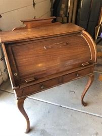 Cabriole Leg Roll Top Desk AS-IS 44x35x23in HxWxD