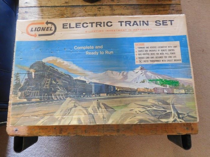 Lionel Electric Train Set in Box