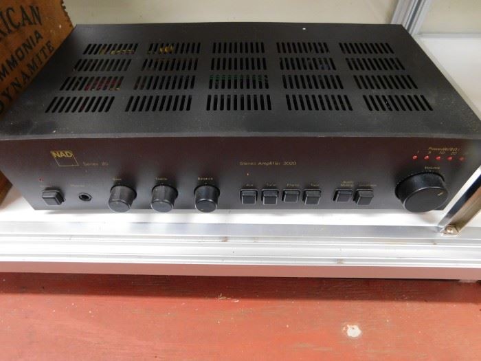 NAD Series 20 Amplifier