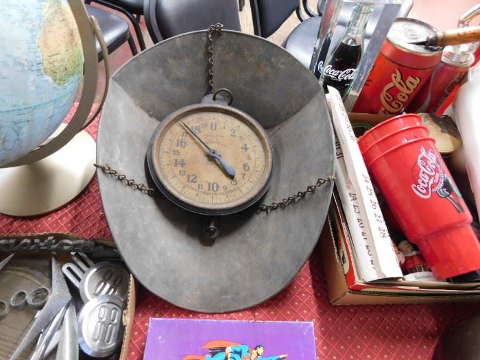 Hanging Country Store Scale
