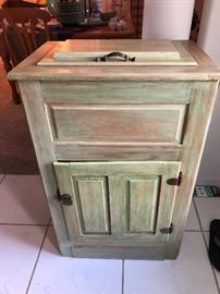 Vintage Icebox