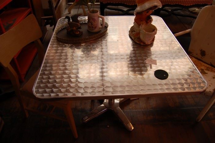 Chrome style restaurant table 