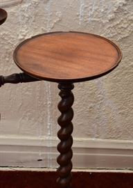 Small Antique Side Table with Lamp (Barley Twist Turned Wood)