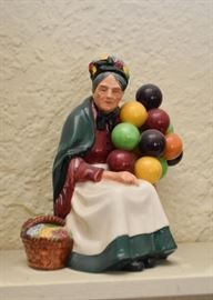 Royal Doulton Figurine ("The Old Balloon Seller")