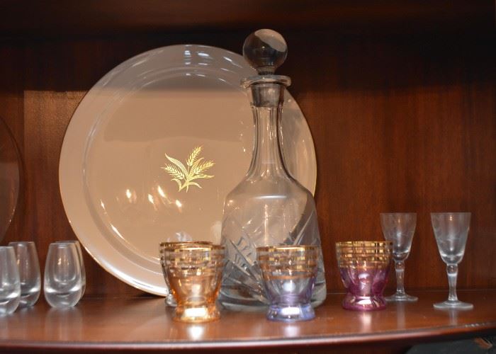 Decanter with Shot Glasses