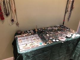 Jewelry both costume and gold/silver