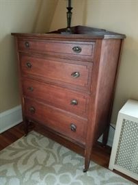 4 drawer chest