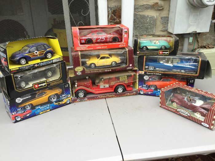 Die Cast Cars in Boxes https://ctbids.com/#!/description/share/86339