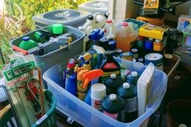 Household cleaning items