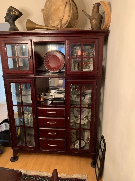 Contemporary Dark Wood China Cabinet Display Case	76x56x16.5in	HxWxD