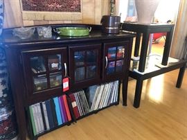 Contemporary Dark Wood Sideboard/Cabinet&nbsp;&nbsp; &nbsp;39x52x18in&nbsp;&nbsp; &nbsp;HxWxD