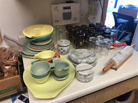 Russel Wright Residential dinnerware 