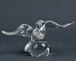 Lot 46: Steuben Crystal Eagle Sculpture