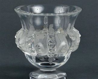 Lot 51: Lalique 'Dampierre' Footed Vase