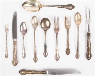 Lot 93: Gorham Sterling 'English Gadroon' Flatware