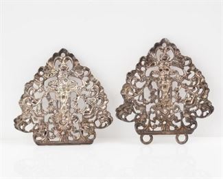 Lot 105: Henry Williamson Birmingham 1886 Sterling Cloak Closure
