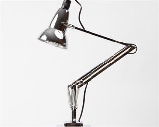 Lot 132: Anglepoise Desk Lamp 1227 by George Carwardine
