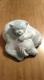 Isabel Bloom cat and dog figurine https://ctbids.com/#!/description/share/98085