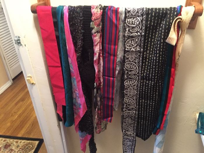 Women’s scarves