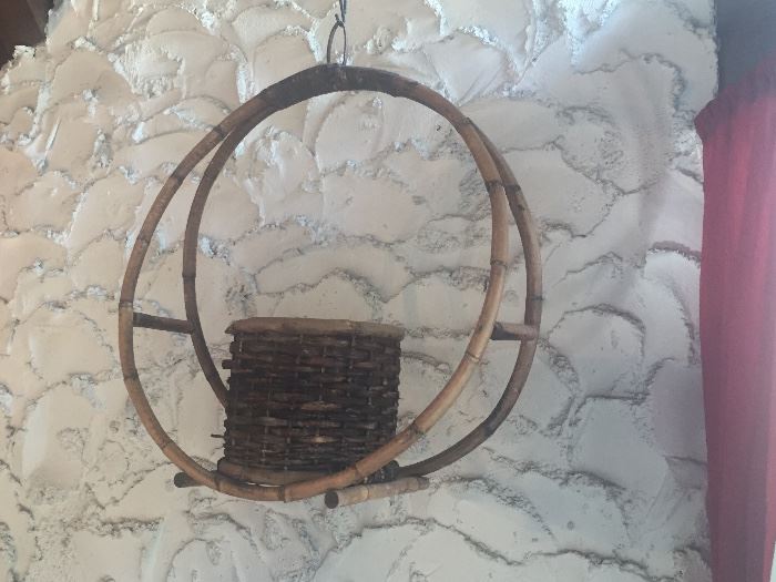Hanging candle holder