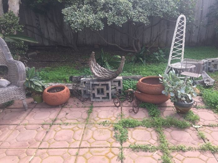 Outdoor decor