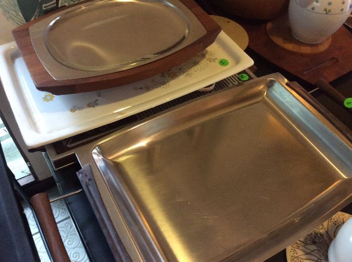 Stainless steel trays
