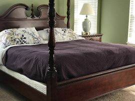 king poster bed