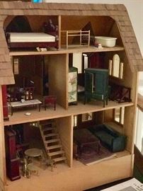 Dura Craft  Doll house and furniture