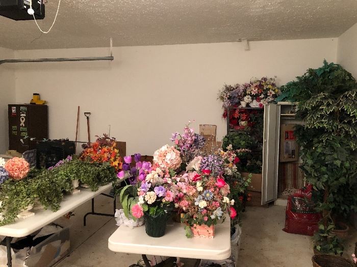 So many artificial & silk flowers