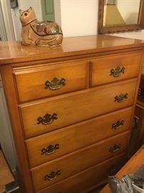 1950's Vermont Winooski Tawny Maple Bedroom Suite! Dresser & Side Dresser, Headboard & Baseboard + Mattress. All in Great shape!
