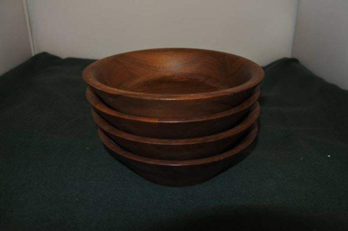 Set of 4 Wooden Dishes