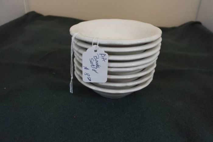 Set of 8 Vanilla Dishes