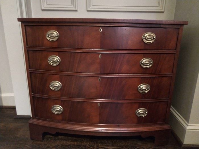 Handsome 4-drawer flame mahogany chest, by Ethan Allen. 