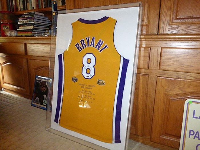 Kobe SIgned Jersey