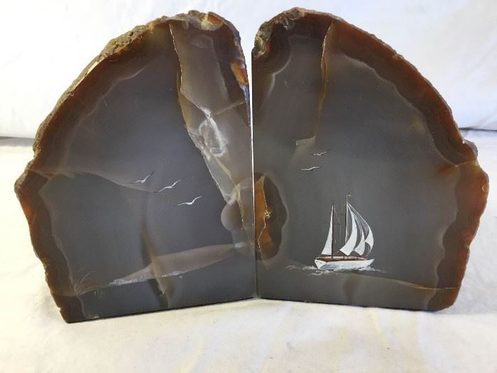 Geode Bookends with Marine Theme Painting (2Pcs) https://ctbids.com/#!/description/share/86893