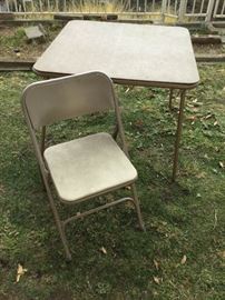 Vintage Card Table & One Samsonite Chair https://ctbids.com/#!/description/share/86928