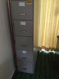 Locking Metal File Cabinet https://ctbids.com/#!/description/share/86913